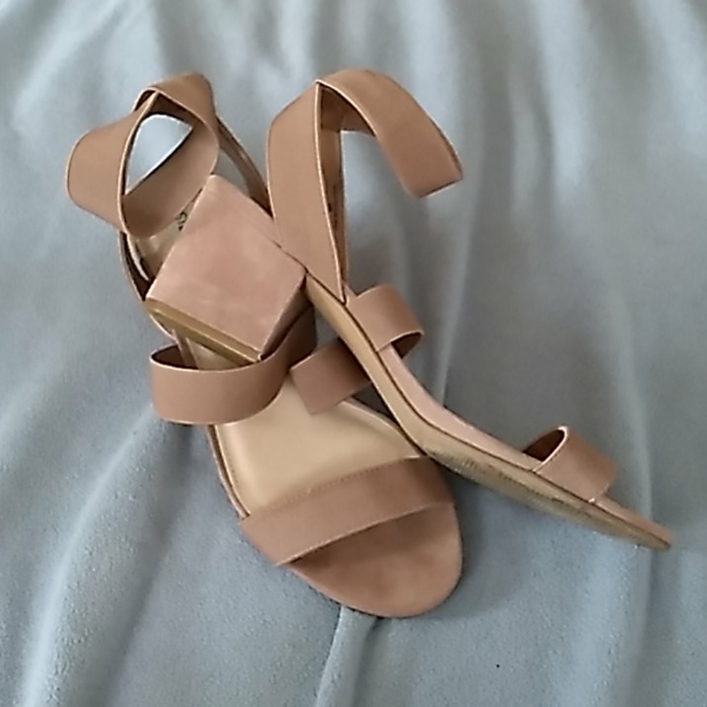 Steve Madden Nude Fabric 2.5" Ankle Strap, Chunky Heel Sandals - Picture 8 of 8